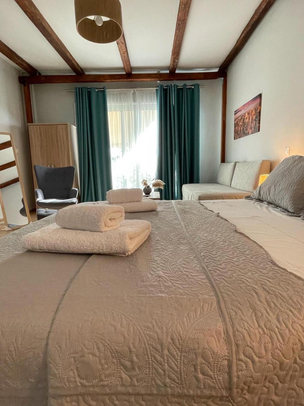 Giasemi Apartments Каристос Экстерьер фото